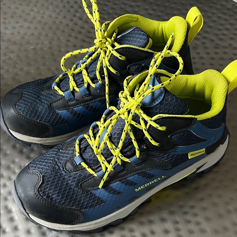 Big Kid's Moab Speed 2 Mid Waterproof - Size 5